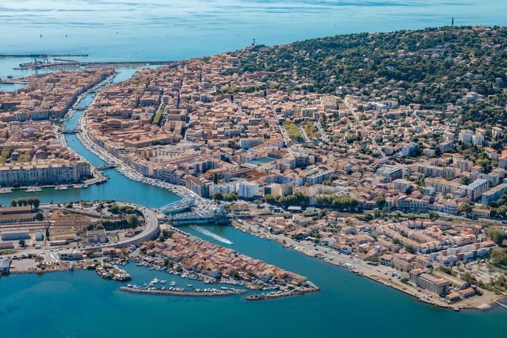 Le Calme A Deux Pas Du Port De Sete Daire Dış mekan fotoğraf